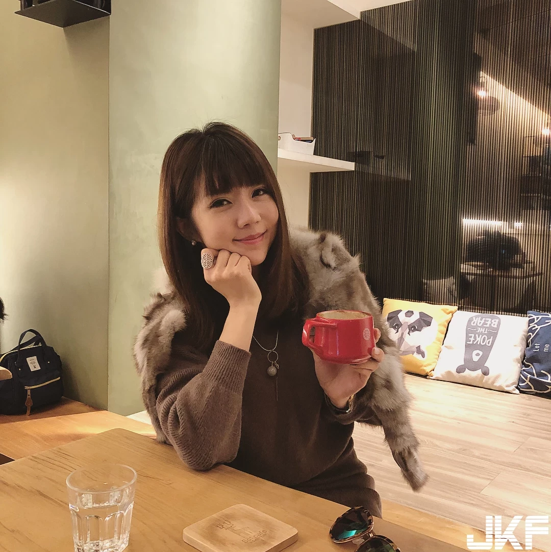 175049txr5z8o8coogex88.webp