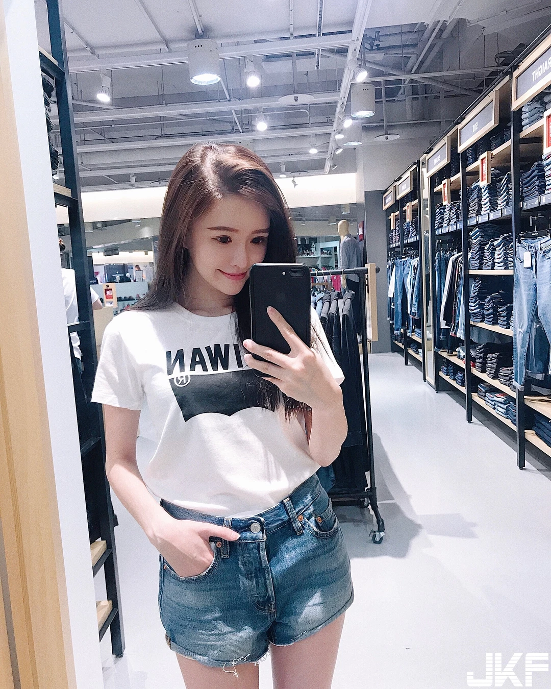 121228kjq559pjzju549ap.webp