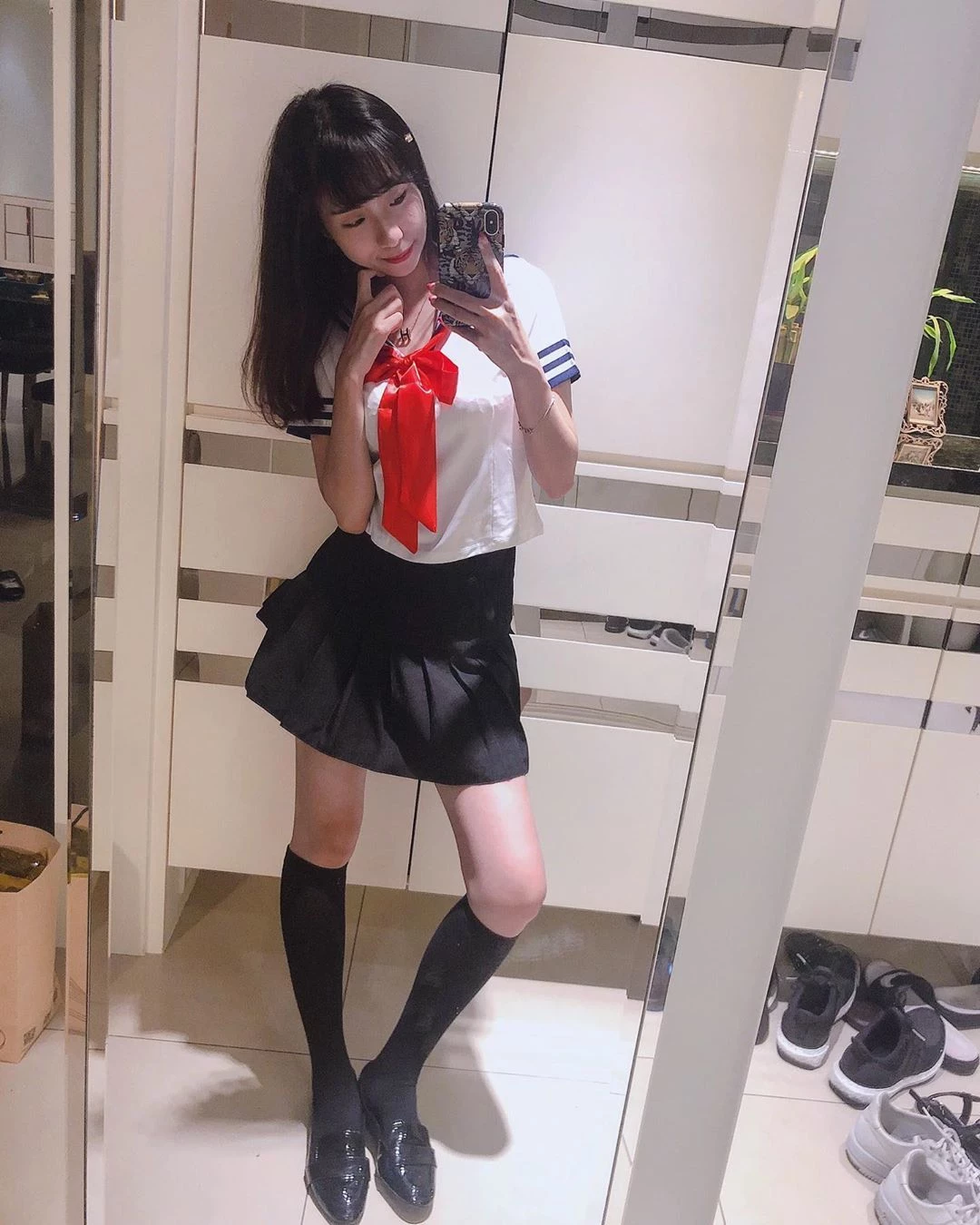4128595.webp