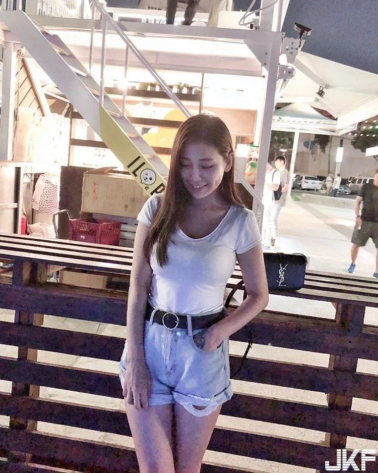 4663727.webp