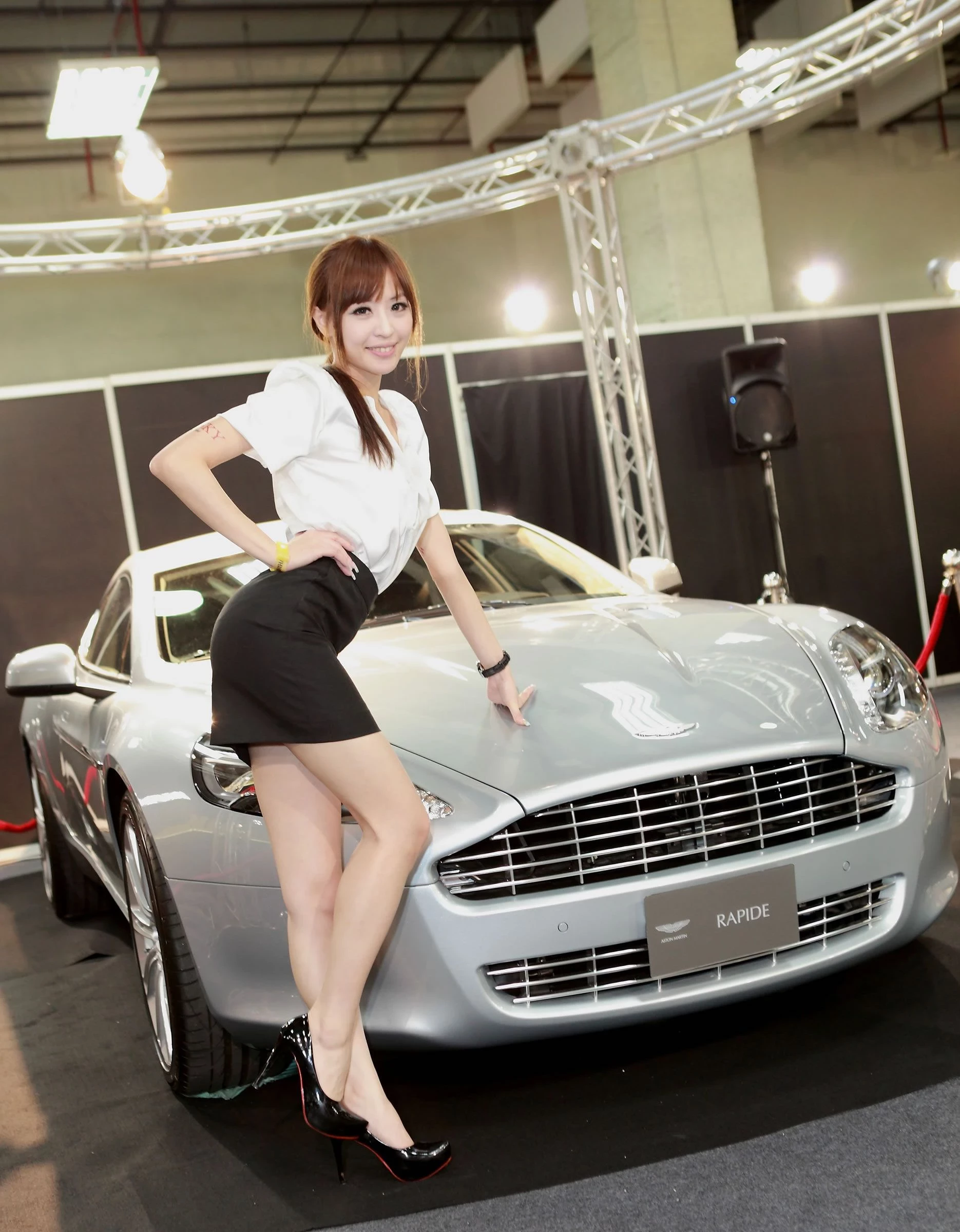 30760834.webp