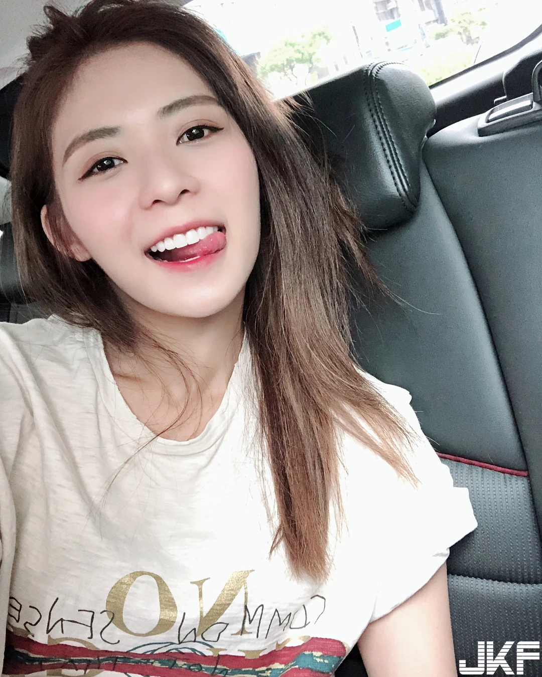 164545yp09v00ph7h6764p.webp