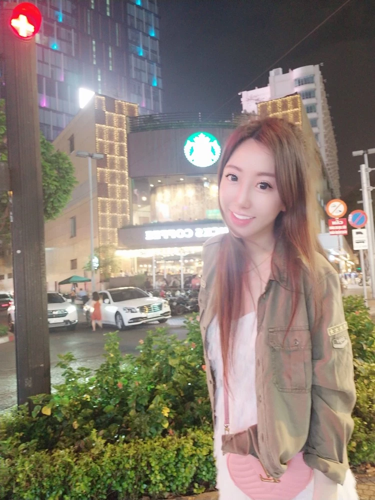 121144zx8ryy8i5k41j038.webp