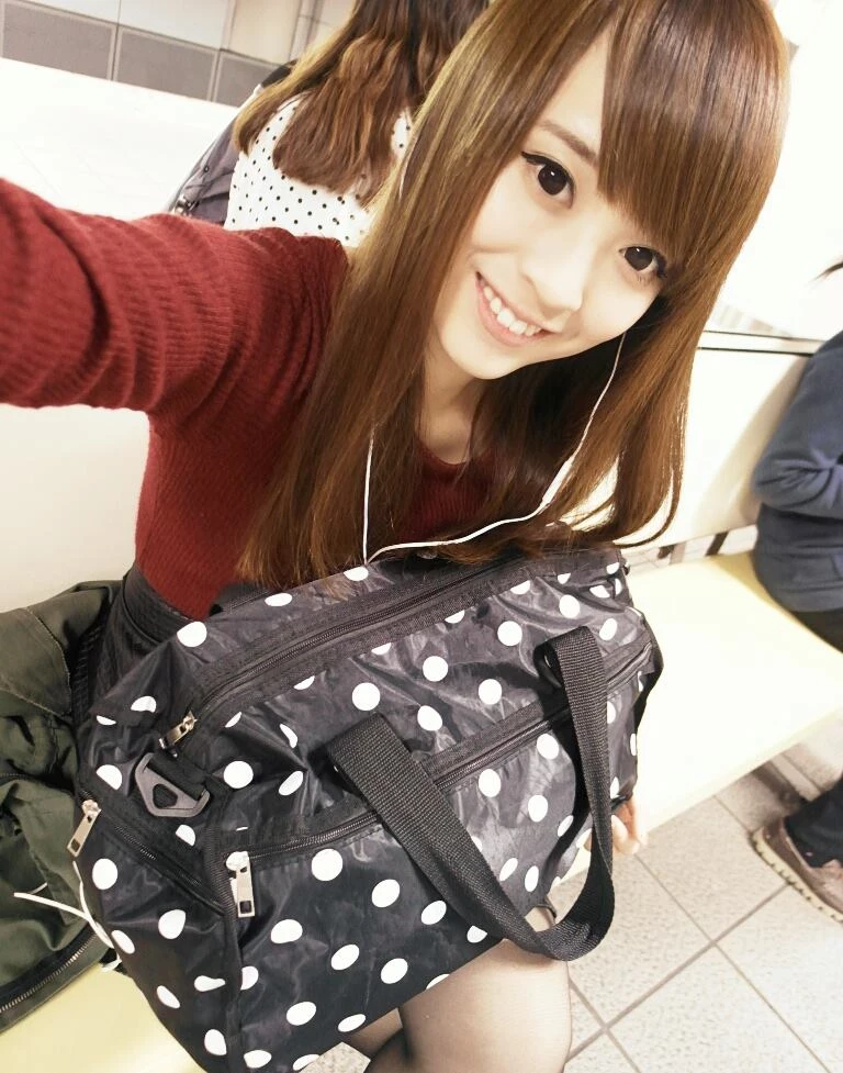 122701dzg75ydidg2kcbc1.webp