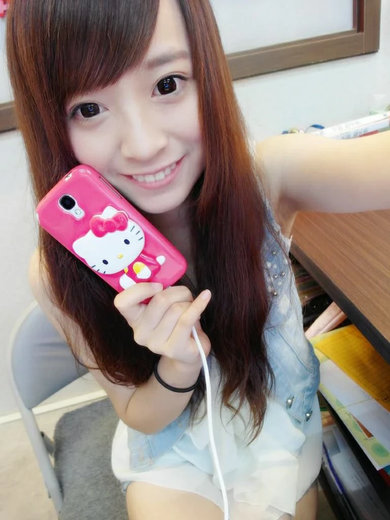 122701g3v8b5g5nib4u358.webp