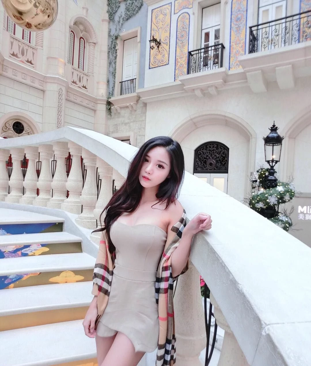 4128600.webp