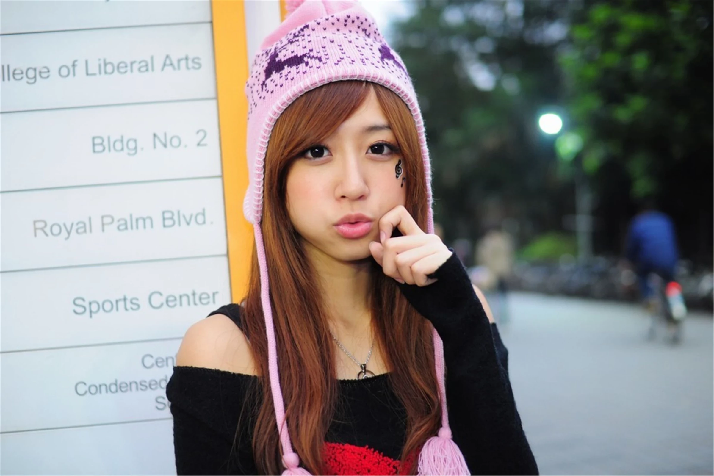 30743609.webp