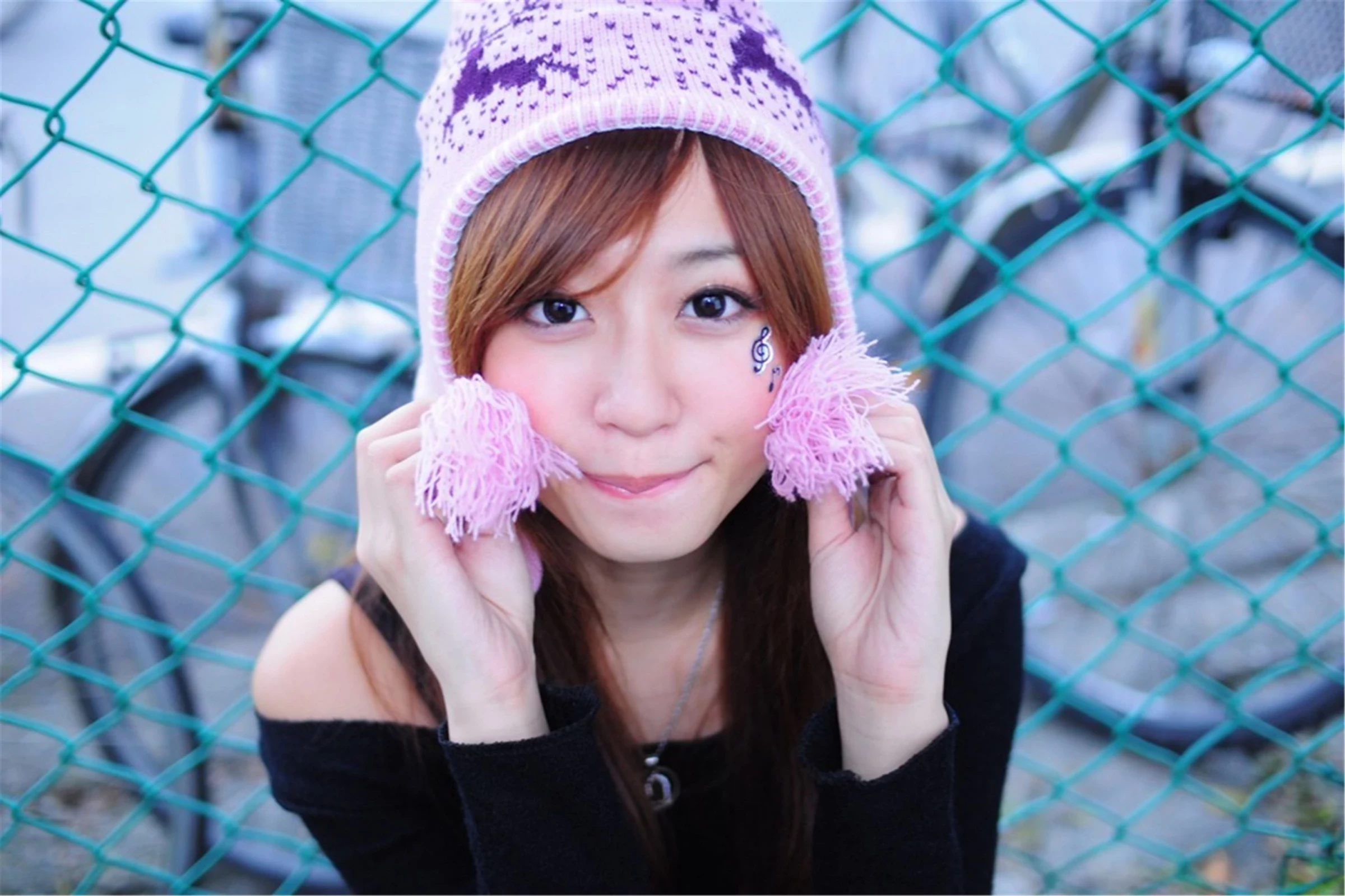 30743610.webp