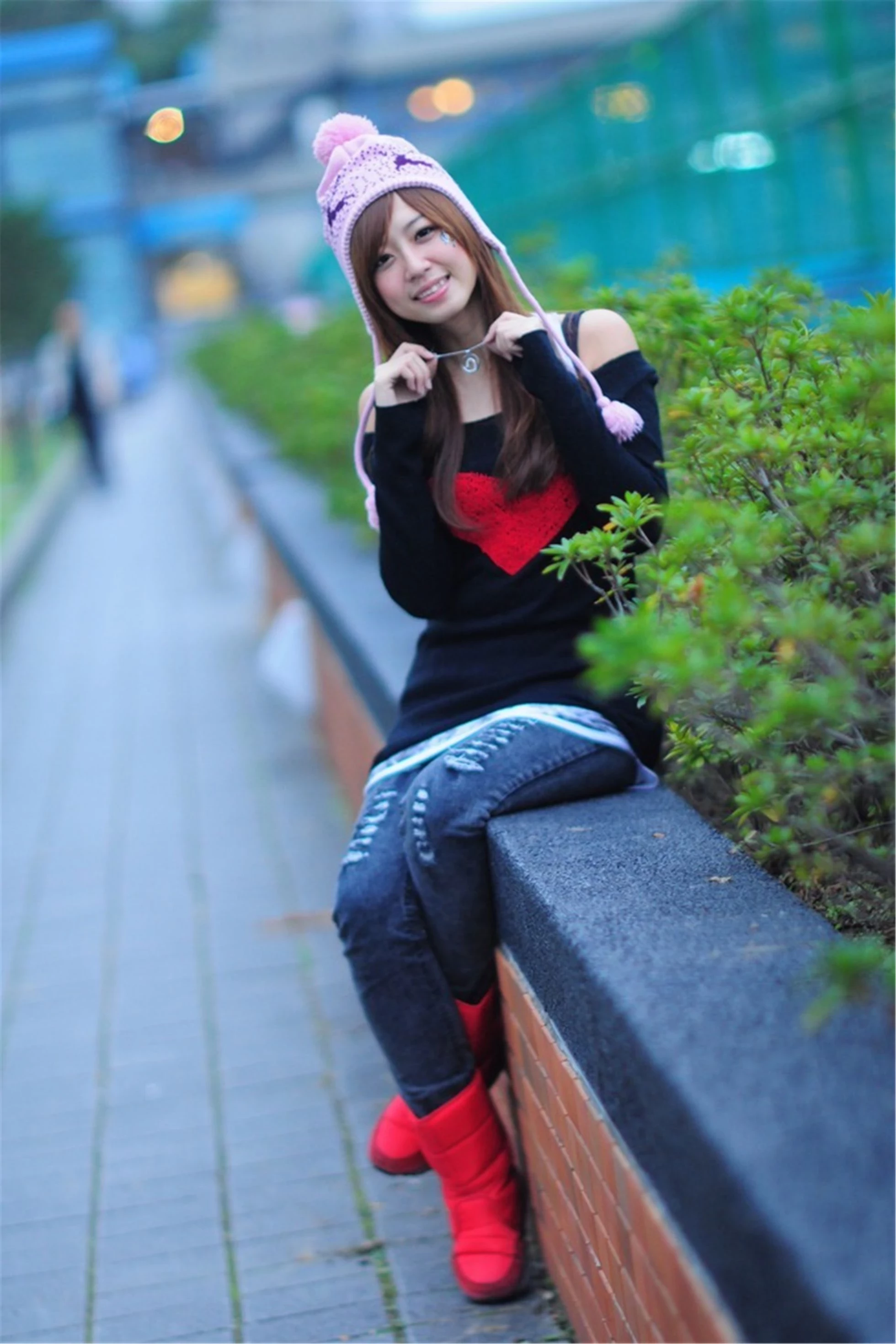 30743613.webp