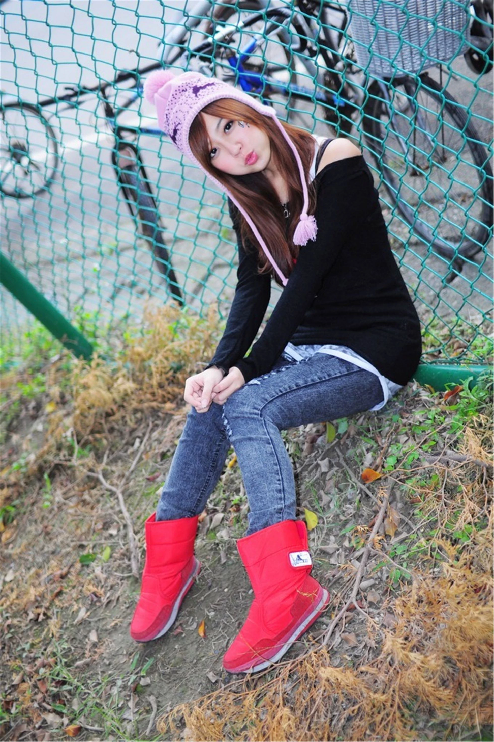30743615.webp
