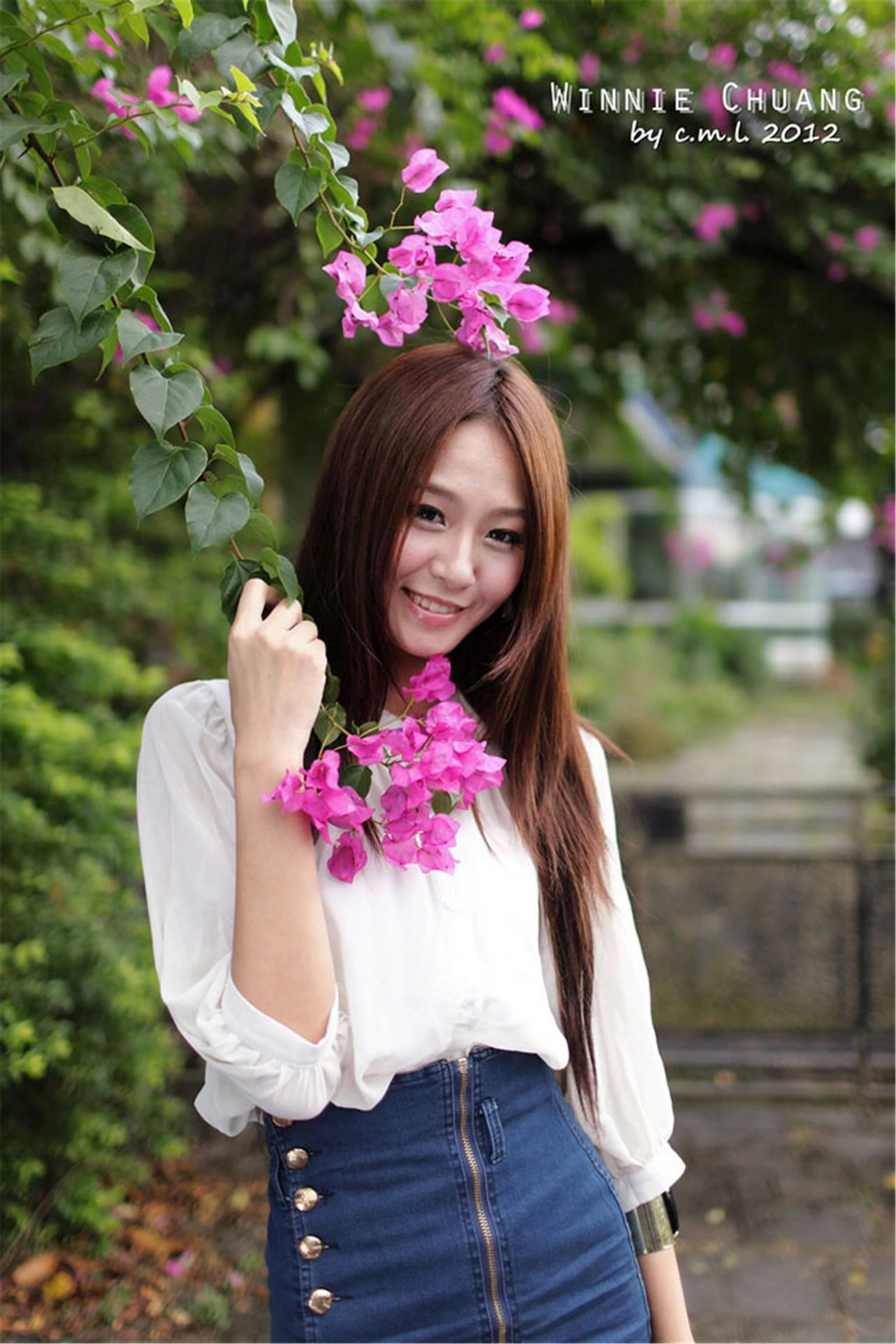 30740793.webp