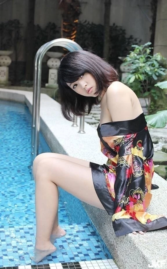 153647jf4rgo8rxrpfm49a.webp