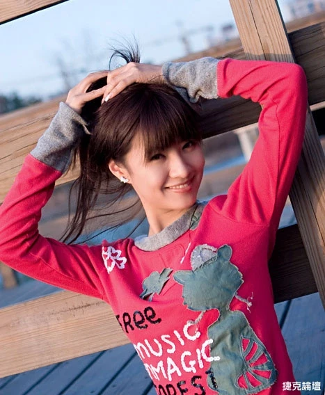 153035egwesgregi441su9.webp