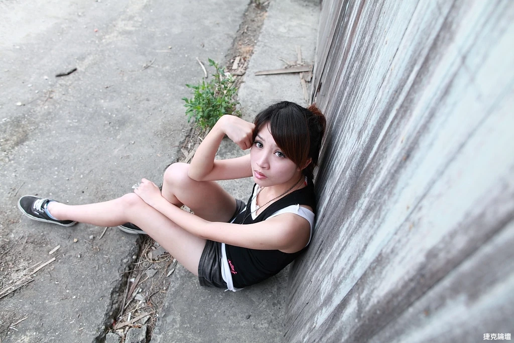 183804d6oe7m7sb10696s0.webp