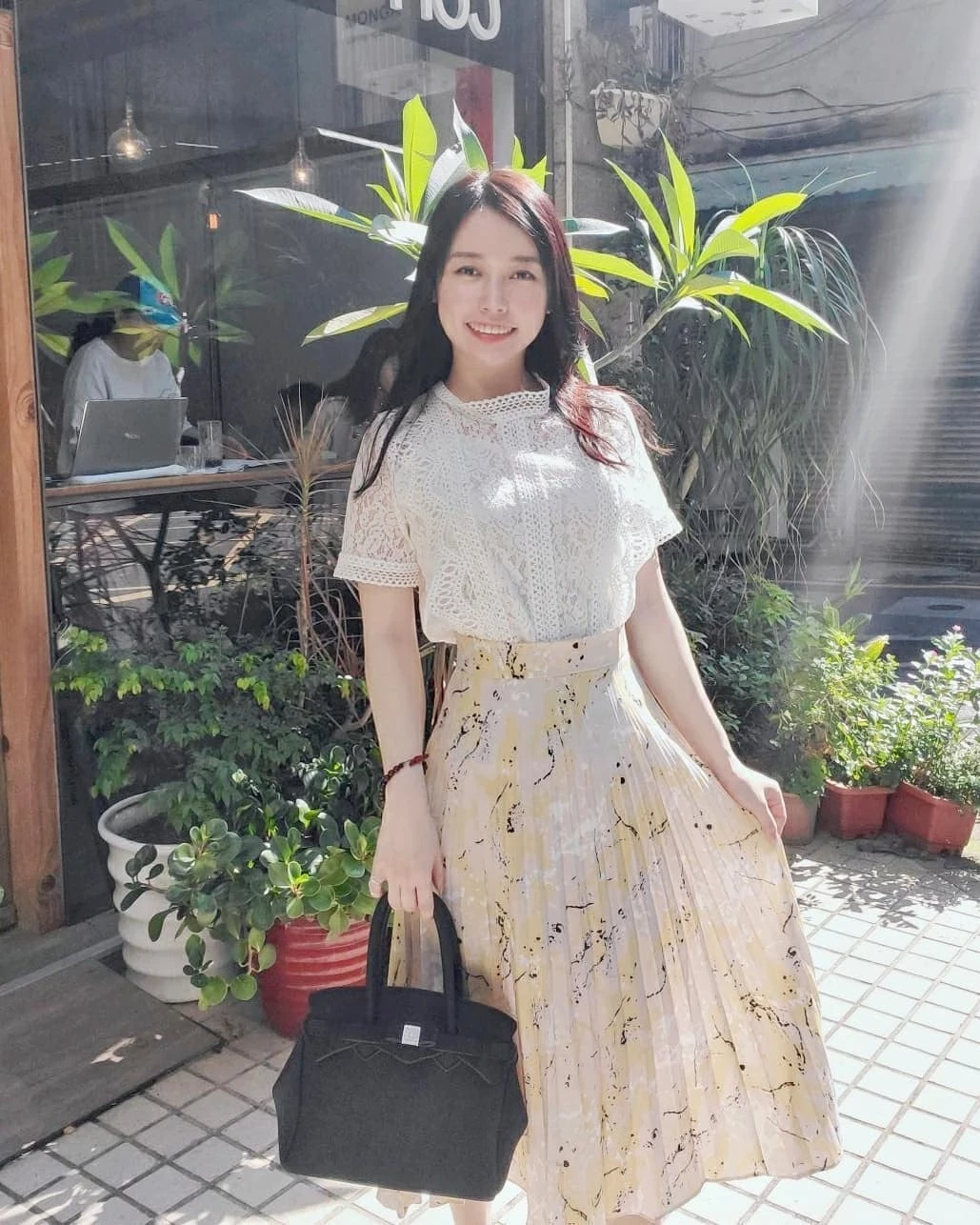 3904282.webp