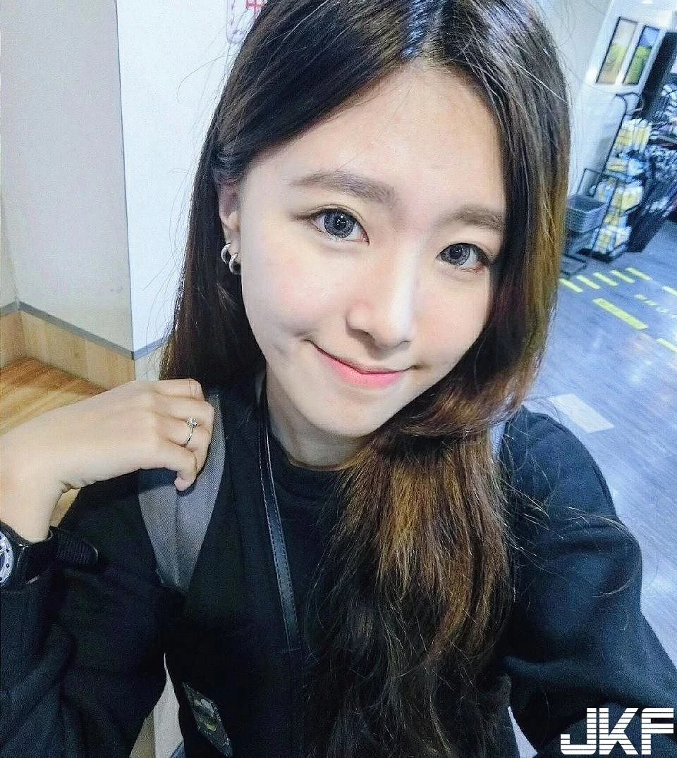 16818598.webp